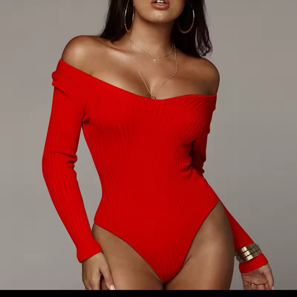 Chic Scarlet Off-Shoulder long sleeve Bodysuit